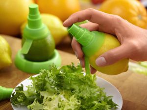 Насадка цитрус спрей для распыления сока лимона и цитрусовых ― Телемагазин Краснодар
